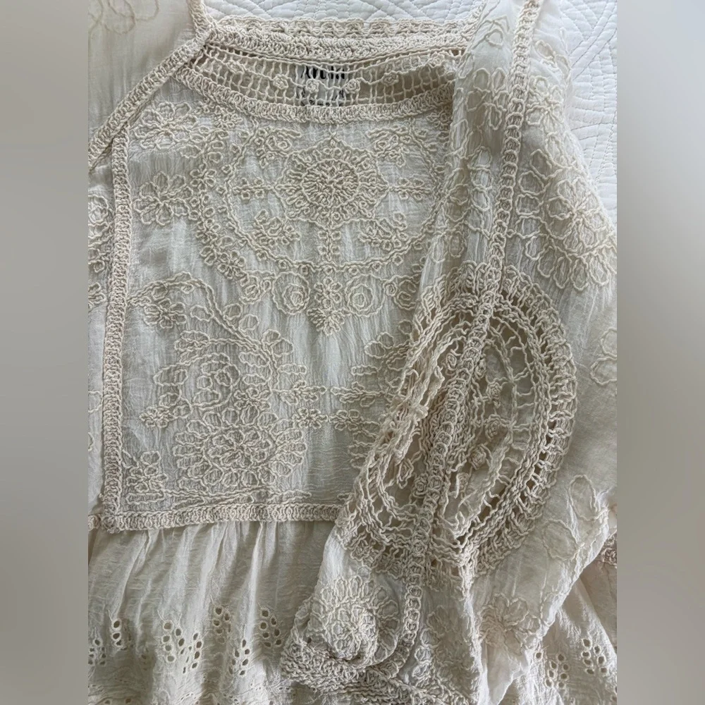 ARULA by Alterd Stare Ivory Lace Bohemian Peasant Blouse 16 - Picture 4 of 11